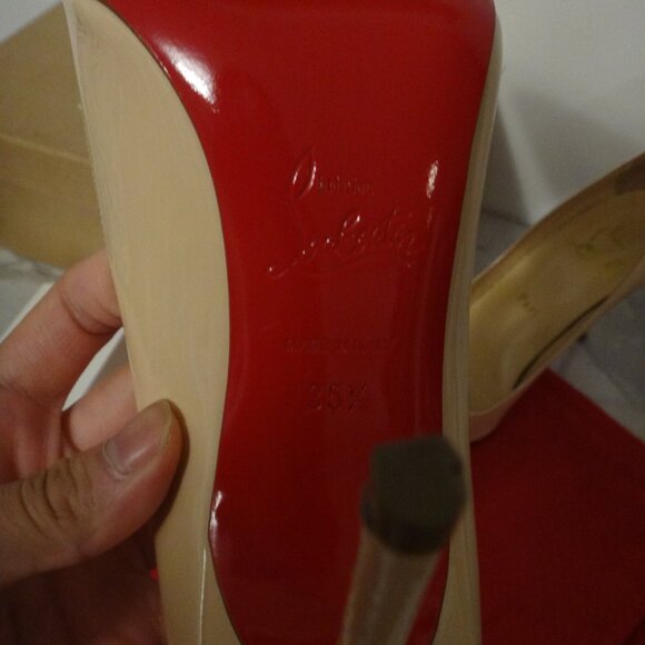 Christian Louboutin patent leather mid heel - Picture 3 of 5